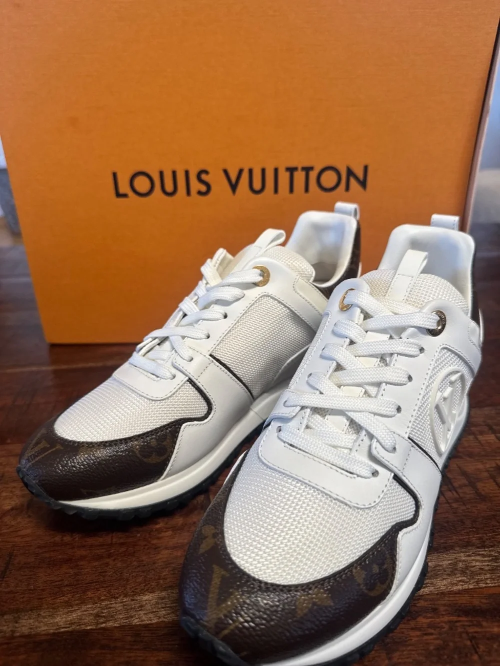 Never Worn Authentic Louis Vuitton Runaway Sneaker sz 36.5